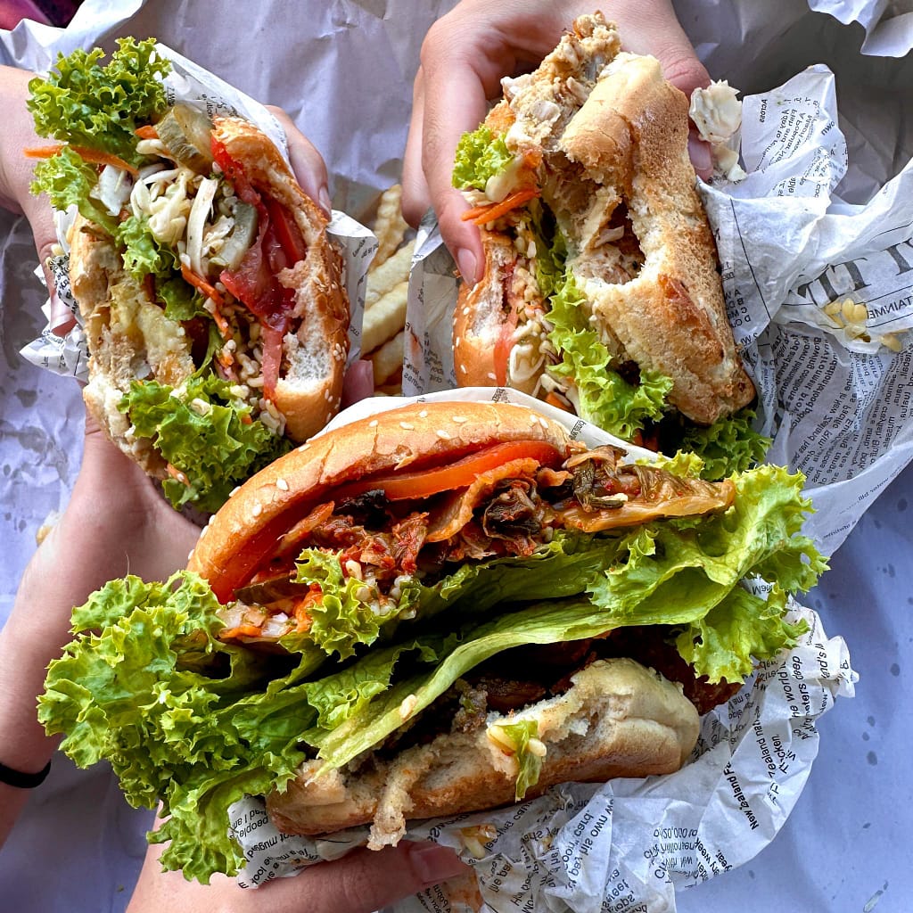 Three vegan burgers from the fat tui